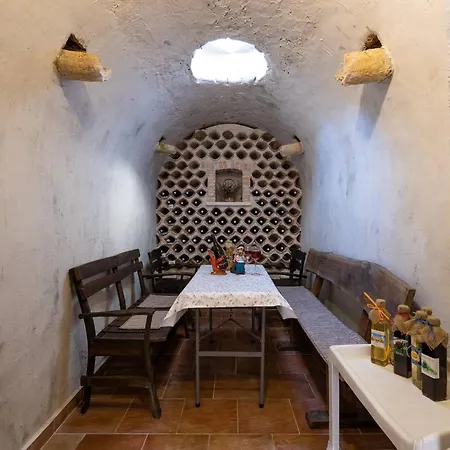 Nada With 6 Bedrooms * Vodnjan