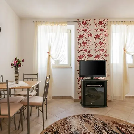 Villa Nada With 6 Bedrooms