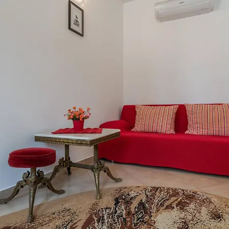 Nada With 6 Bedrooms *