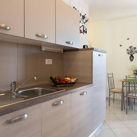 Villa Nada With 6 Bedrooms *