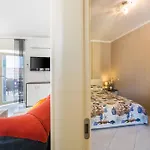Nada With 6 Bedrooms