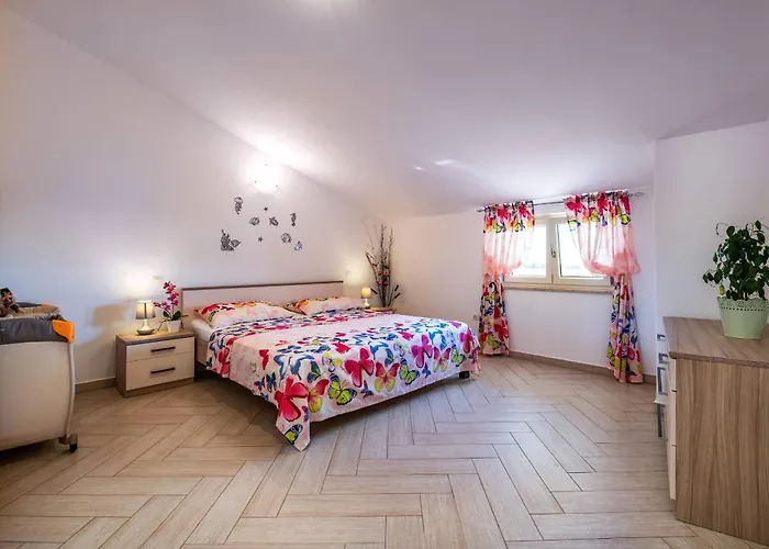 Villa Nada With 6 Bedrooms *