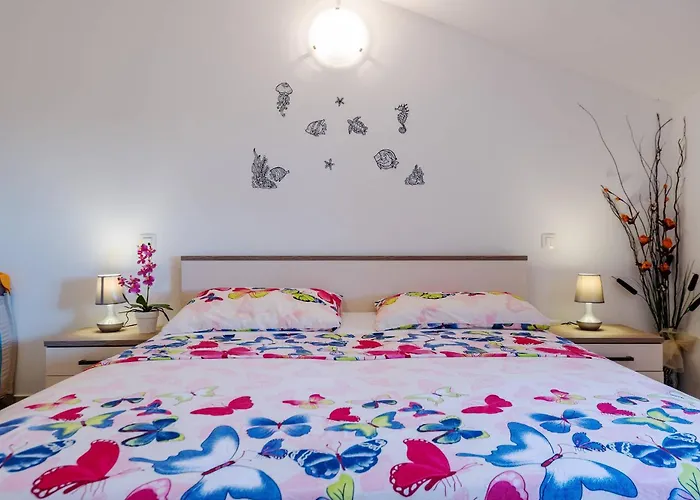 Villa Nada With 6 Bedrooms Vodnjan