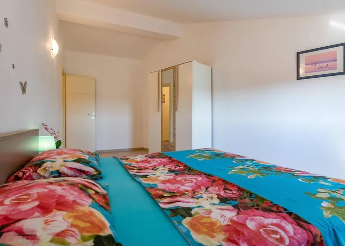 Villa Nada With 6 Bedrooms